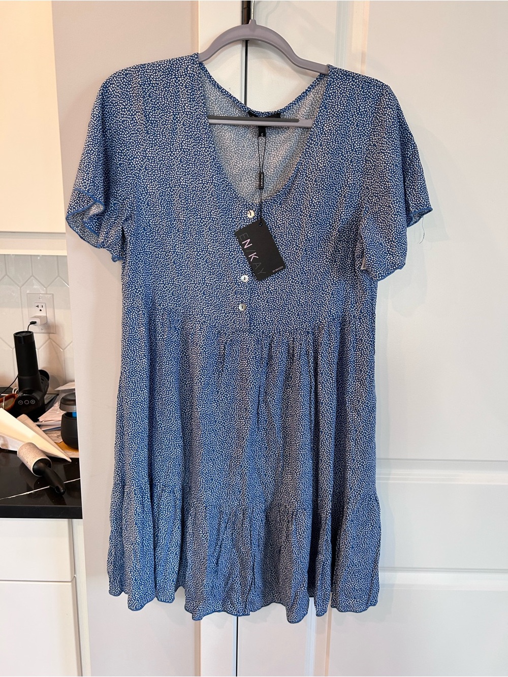 NWT En/Kay by Navleen Blue Pattern V Neck Tiered Short Sleeve Dress Flowy Casual